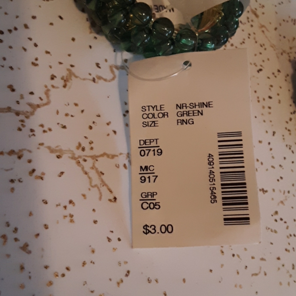 Green Knapkin Rings - Picture 2 of 4